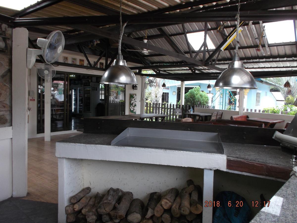 Ryans Resort Prasat Extérieur photo